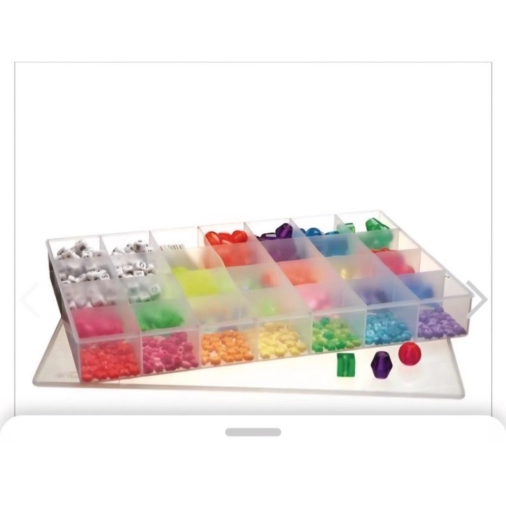 New Sealed Really good stuff 28 Compartment Plastic Storage Case Organizer